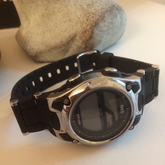 Roots Athletic Women's Watch - Picture 1 of 4